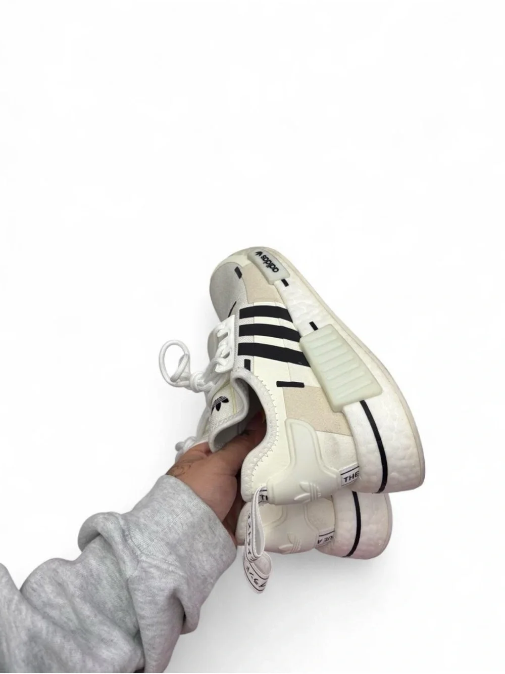 Adidas NMD R1 Carbon white sneakers with black stripes Size men’s 5